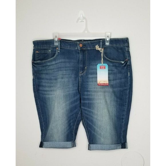 signature levi strauss modern skinny shorts